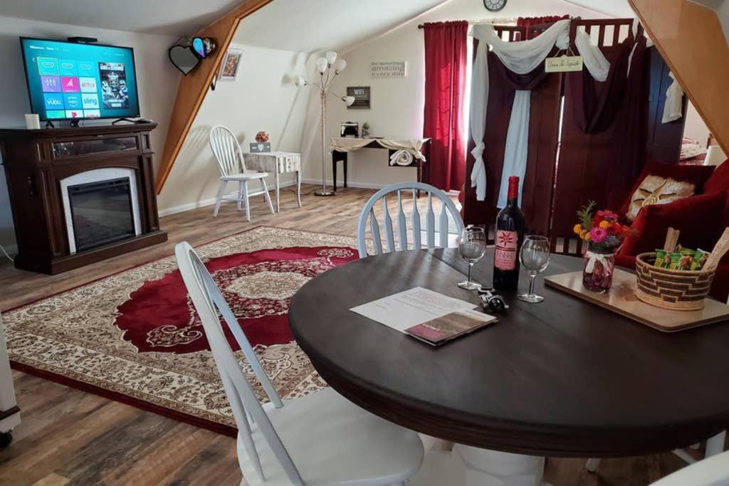 A Cozy Loft In Templeton Villa Buitenkant foto