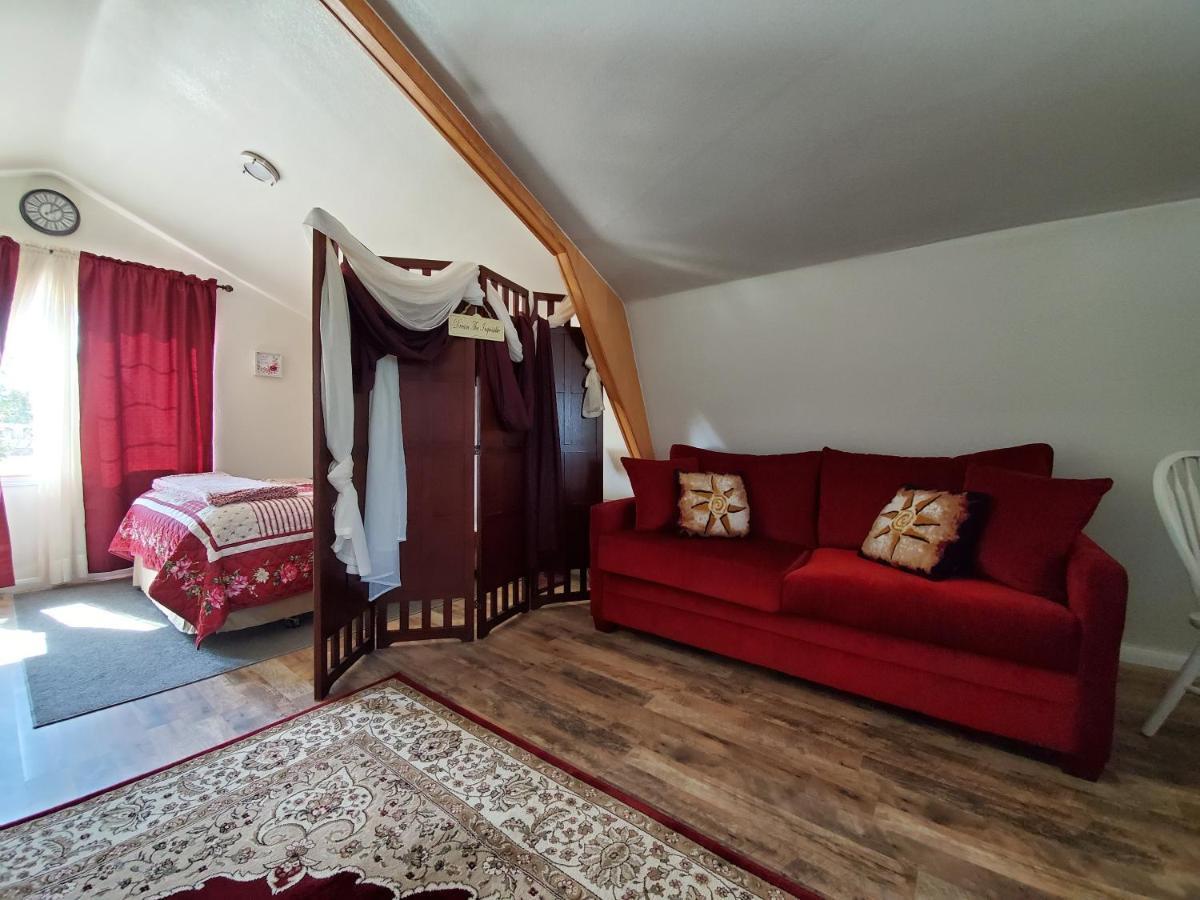 A Cozy Loft In Templeton Villa Buitenkant foto